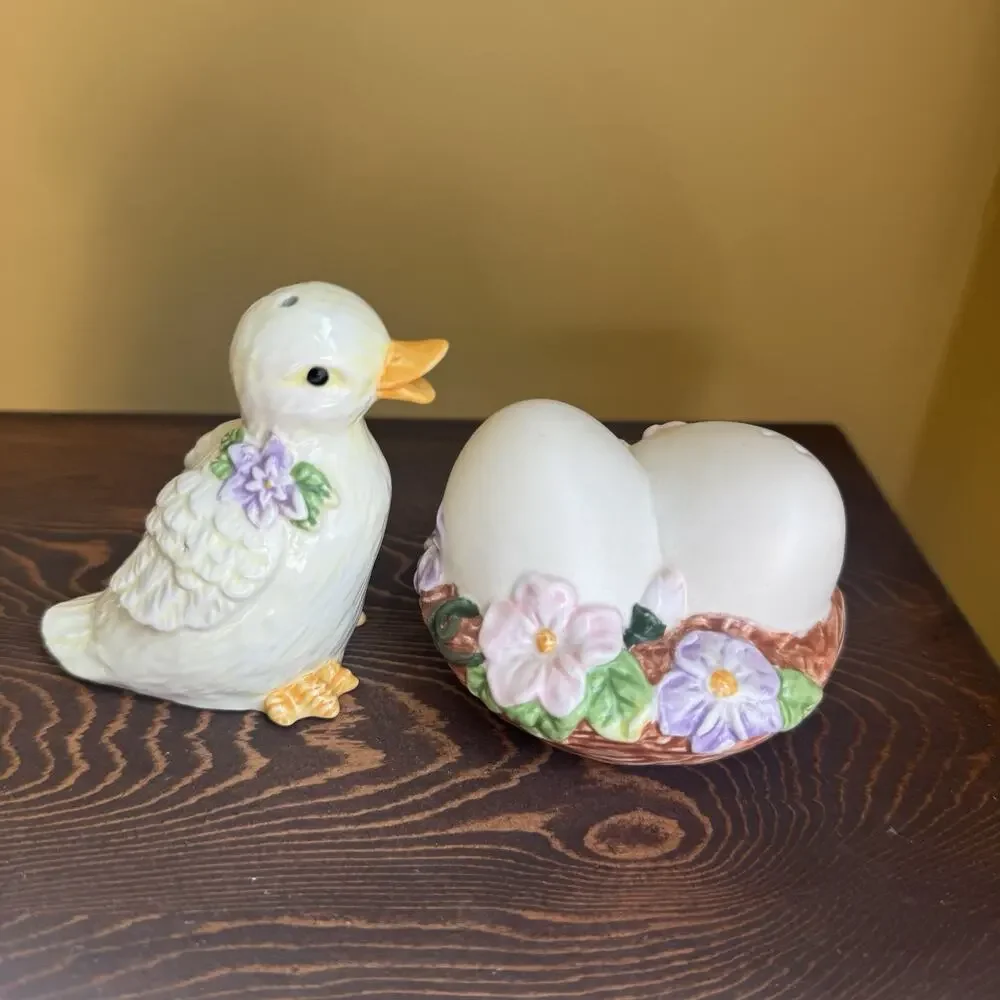 Easter Salt Pepper Shakers Vintage Avon Spring Duck Eggs Nest Floral Ceramic VTG